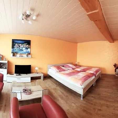 Haus Germania 2* ארפורט